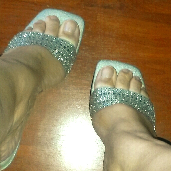 Karen Scott Silver Affinity Sandals Size 8M - Picture 4 of 4